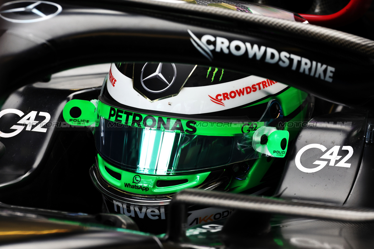 TEST ABU DHABI