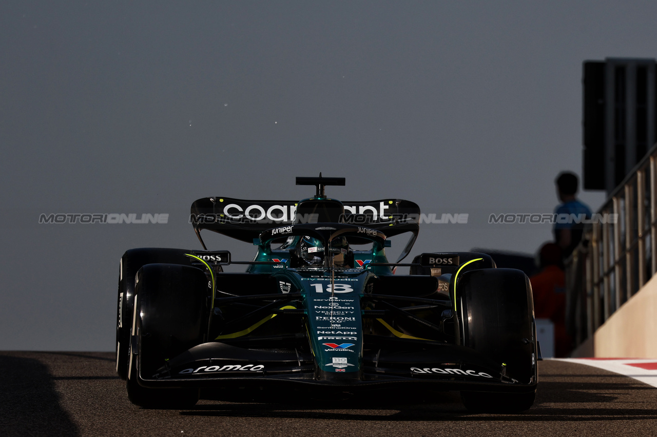 TEST ABU DHABI, Lance Stroll (CDN) Aston Martin F1 Team AMR23.

28.11.2023. Formula 1 Testing, Yas Marina Circuit, Abu Dhabi, Tuesday.

- www.xpbimages.com, EMail: requests@xpbimages.com © Copyright: Moy / XPB Images