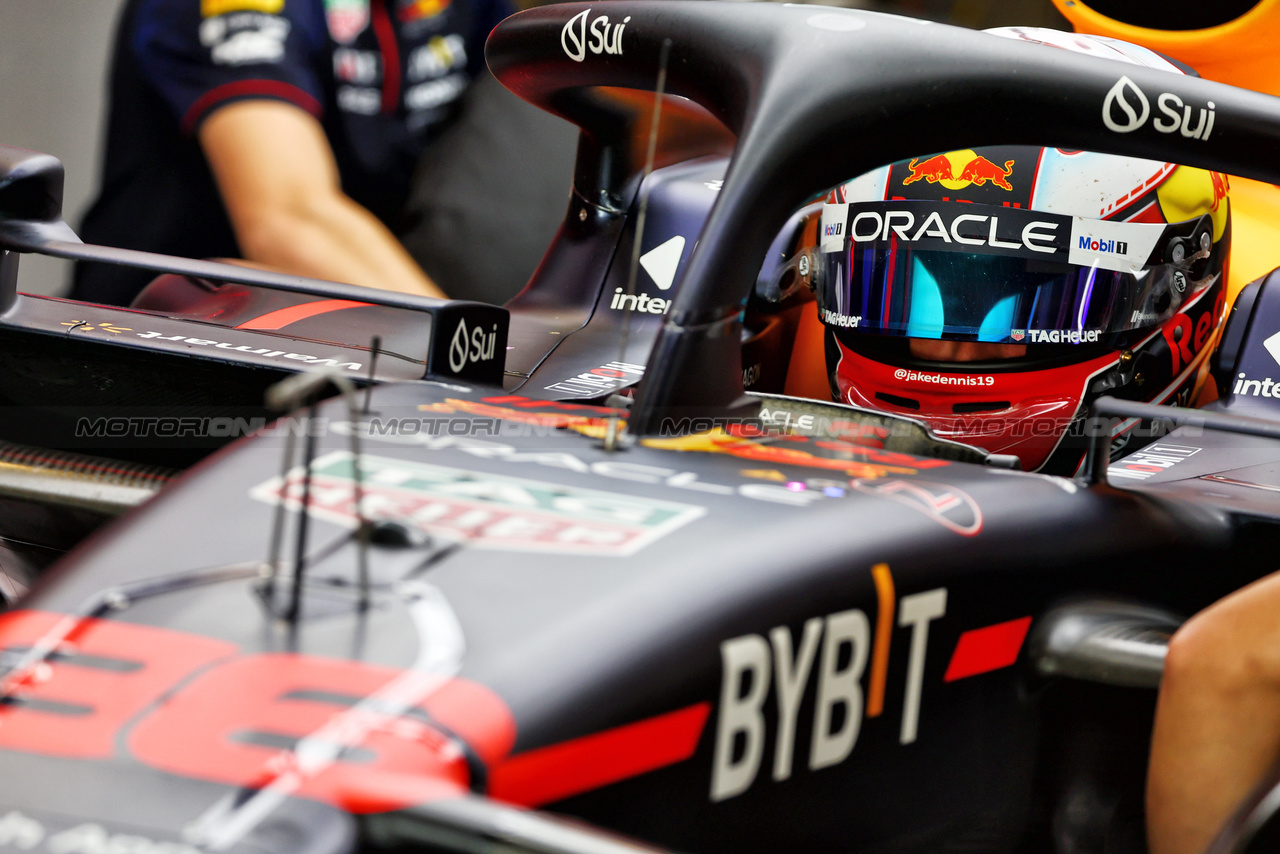 TEST ABU DHABI, Jake Dennis (GBR) Red Bull Racing RB19 Test Driver.

28.11.2023. Formula 1 Testing, Yas Marina Circuit, Abu Dhabi, Tuesday.

- www.xpbimages.com, EMail: requests@xpbimages.com © Copyright: Batchelor / XPB Images