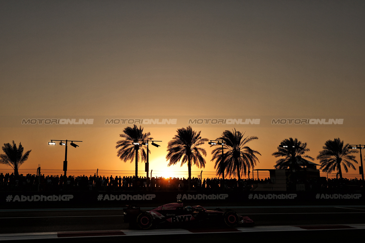 GP ABU DHABI, Pierre Gasly (FRA) Alpine F1 Team A524.

08.12.2024. Formula 1 World Championship, Rd 24, Abu Dhabi Grand Prix, Yas Marina Circuit, Abu Dhabi, Gara Day.

- www.xpbimages.com, EMail: requests@xpbimages.com © Copyright: Moy / XPB Images