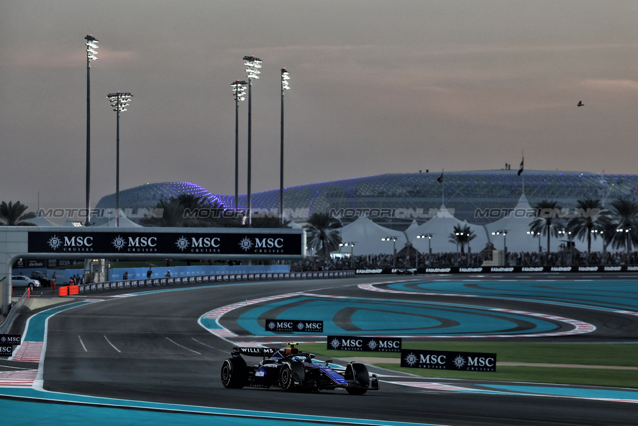 GP ABU DHABI, Franco Colapinto (ARG) Williams Racing FW46.

08.12.2024. Formula 1 World Championship, Rd 24, Abu Dhabi Grand Prix, Yas Marina Circuit, Abu Dhabi, Gara Day.

- www.xpbimages.com, EMail: requests@xpbimages.com © Copyright: Moy / XPB Images