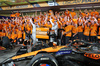 GP ABU DHABI, Lando Norris (GBR) McLaren; Crown Prince Shaikh Salman bin Isa Hamad Al Khalifa (BRN); Andreas Seidl (GER) Sauber Group Chief Executive Officer; Zak Brown (USA) McLaren Executive Director; Sheikh Mohammed bin Essa Al Khalifa (BRN) CEO of the Bahrain Economic Development Board e McLaren Shareholder ; e Oscar Piastri (AUS) McLaren with the team at the McLaren Constructors' Championship celebration.

08.12.2024. Formula 1 World Championship, Rd 24, Abu Dhabi Grand Prix, Yas Marina Circuit, Abu Dhabi, Gara Day.

- www.xpbimages.com, EMail: requests@xpbimages.com © Copyright: Bearne / XPB Images