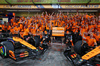 GP ABU DHABI, Lando Norris (GBR) McLaren e Oscar Piastri (AUS) McLaren with the team at the McLaren Constructors' Championship celebration.

08.12.2024. Formula 1 World Championship, Rd 24, Abu Dhabi Grand Prix, Yas Marina Circuit, Abu Dhabi, Gara Day.

 - www.xpbimages.com, EMail: requests@xpbimages.com © Copyright: Coates / XPB Images