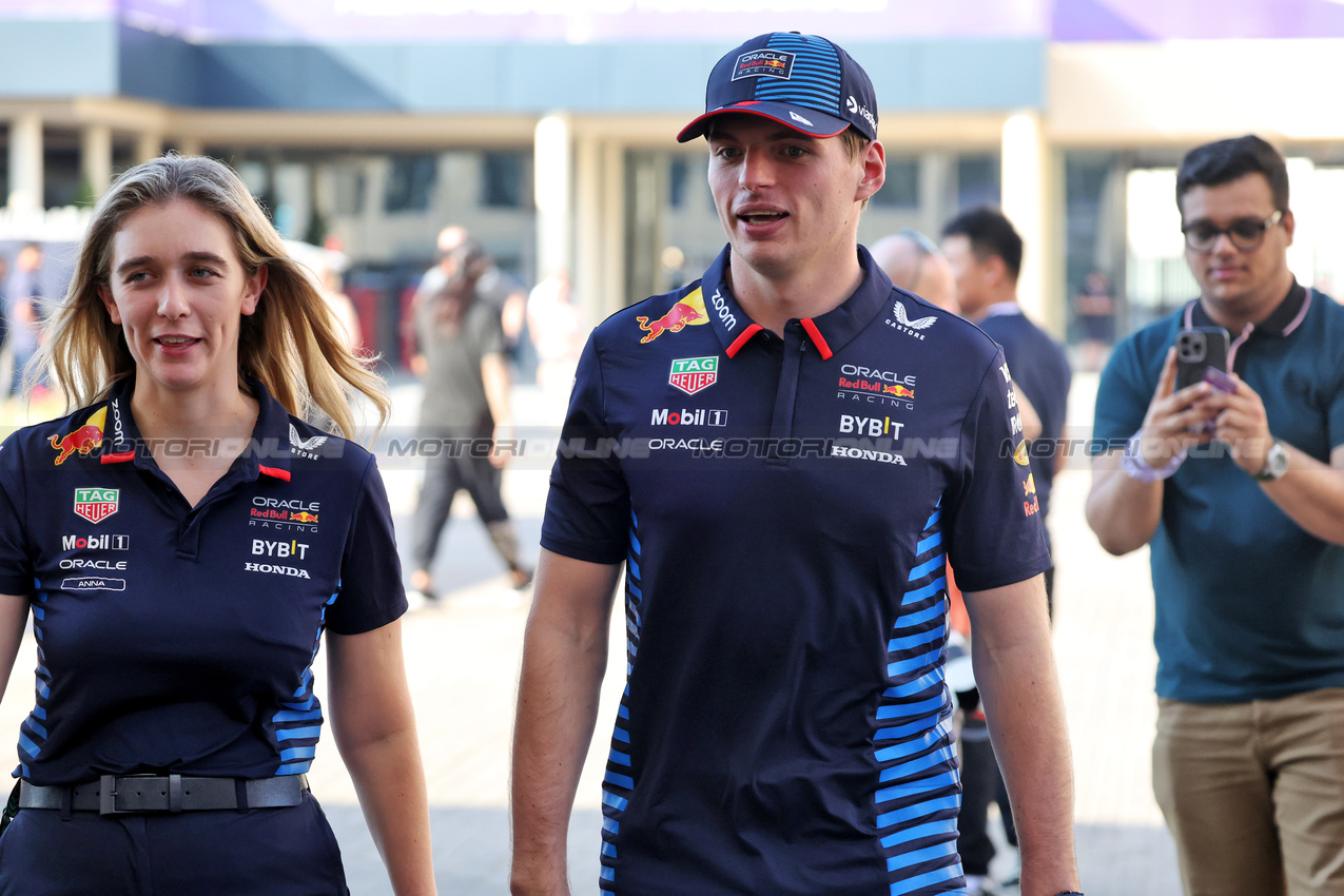 GP ABU DHABI, vp.m

05.12.2024. Formula 1 World Championship, Rd 24, Abu Dhabi Grand Prix, Yas Marina Circuit, Abu Dhabi, Preparation Day.

- www.xpbimages.com, EMail: requests@xpbimages.com © Copyright: Bearne / XPB Images