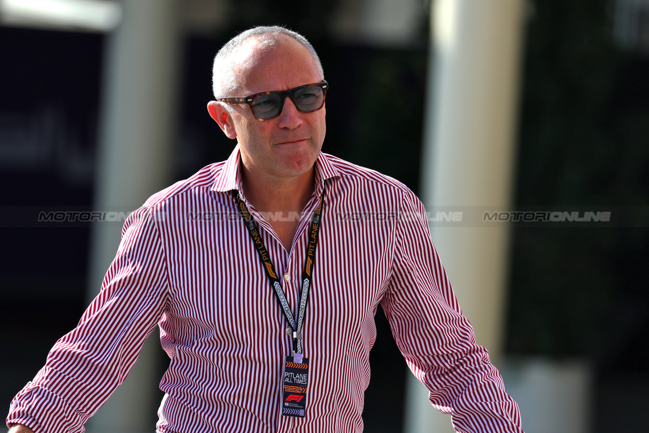 GP ABU DHABI, Stefano Domenicali (ITA) Formula One President e CEO.

05.12.2024. Formula 1 World Championship, Rd 24, Abu Dhabi Grand Prix, Yas Marina Circuit, Abu Dhabi, Preparation Day.

- www.xpbimages.com, EMail: requests@xpbimages.com © Copyright: Moy / XPB Images