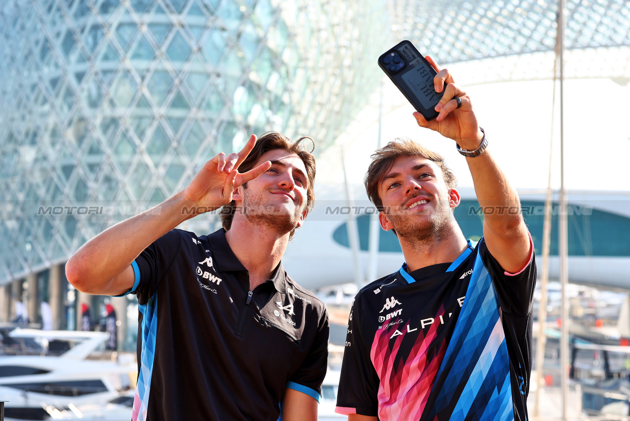 GP ABU DHABI, (L to R): Jack Doohan (AUS) Alpine F1 Team with team mate Pierre Gasly (FRA) Alpine F1 Team.

05.12.2024. Formula 1 World Championship, Rd 24, Abu Dhabi Grand Prix, Yas Marina Circuit, Abu Dhabi, Preparation Day.

- www.xpbimages.com, EMail: requests@xpbimages.com © Copyright: Moy / XPB Images