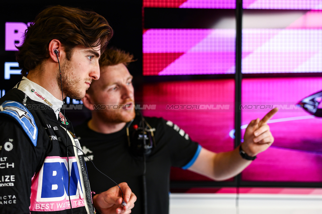 GP ABU DHABI, Jack Doohan (AUS), Alpine F1 Team 
05.12.2024. Formula 1 World Championship, Rd 24, Abu Dhabi Grand Prix, Yas Marina Circuit, Abu Dhabi, Preparation Day.
- www.xpbimages.com, EMail: requests@xpbimages.com © Copyright: Charniaux / XPB Images