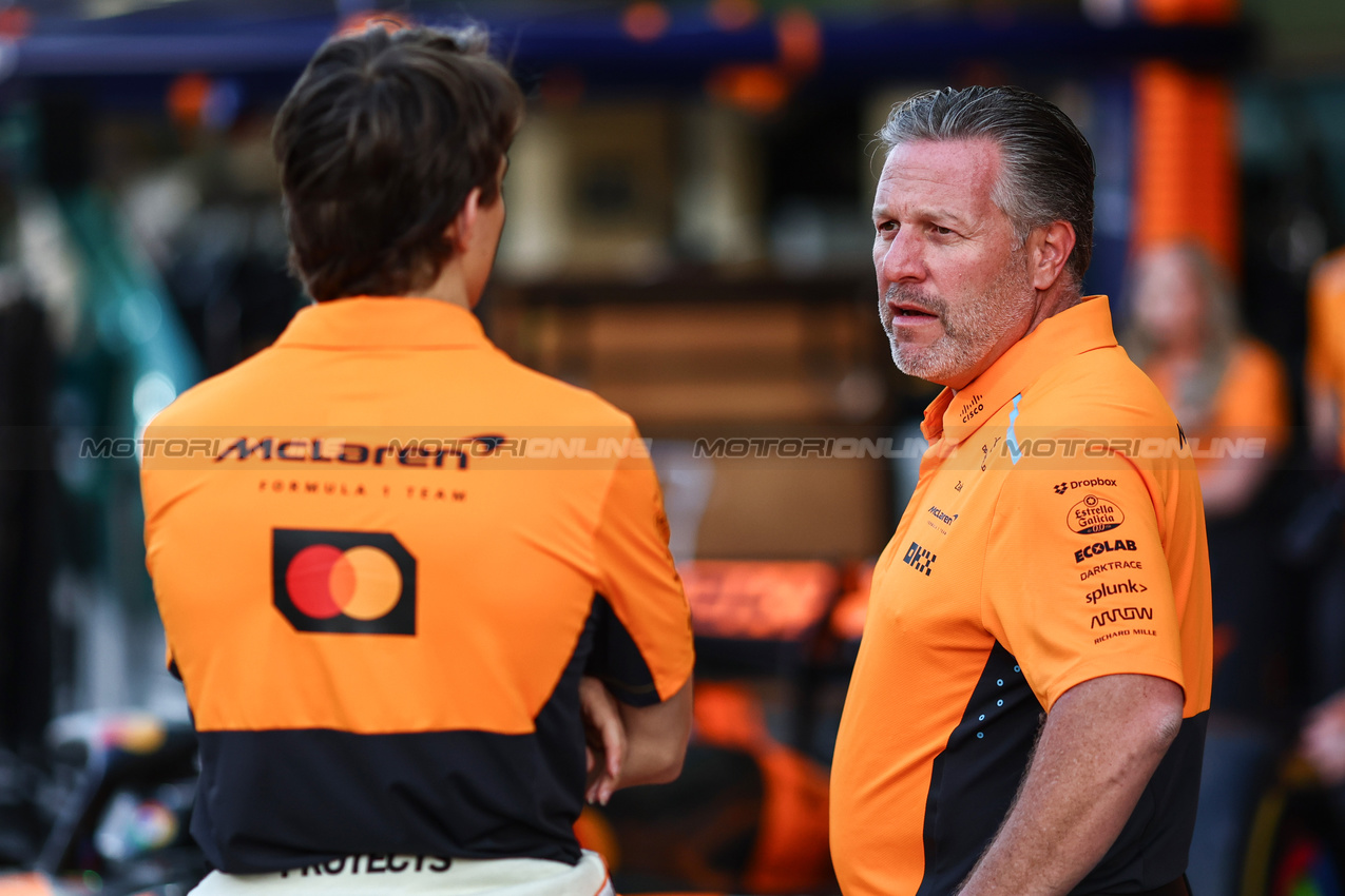 GP ABU DHABI, Zak Brown (USA), McLaren F1 Team Executive Director 
05.12.2024. Formula 1 World Championship, Rd 24, Abu Dhabi Grand Prix, Yas Marina Circuit, Abu Dhabi, Preparation Day.
- www.xpbimages.com, EMail: requests@xpbimages.com © Copyright: Charniaux / XPB Images