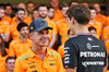 GP ABU DHABI, (L to R): Lando Norris (GBR) McLaren with George Russell (GBR) Mercedes AMG F1 at a team photograph.

05.12.2024. Formula 1 World Championship, Rd 24, Abu Dhabi Grand Prix, Yas Marina Circuit, Abu Dhabi, Preparation Day.

- www.xpbimages.com, EMail: requests@xpbimages.com © Copyright: Batchelor / XPB Images