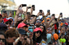 GP ABU DHABI, Circuit Atmosfera - fans in the pits.

05.12.2024. Formula 1 World Championship, Rd 24, Abu Dhabi Grand Prix, Yas Marina Circuit, Abu Dhabi, Preparation Day.

- www.xpbimages.com, EMail: requests@xpbimages.com © Copyright: Price / XPB Images