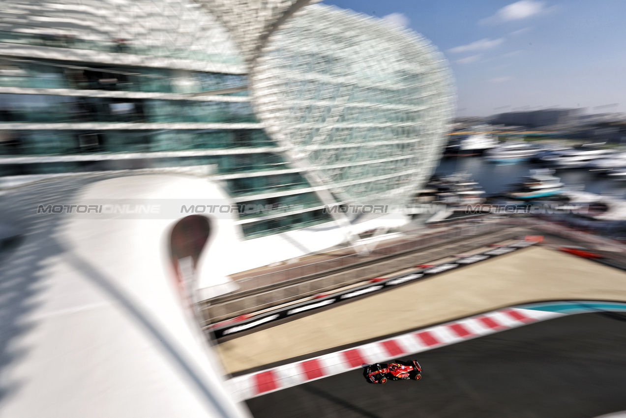 GP ABU DHABI, Carlos Sainz Jr (ESP) Ferrari SF-24.

07.12.2024. Formula 1 World Championship, Rd 24, Abu Dhabi Grand Prix, Yas Marina Circuit, Abu Dhabi, Qualifiche Day.

- www.xpbimages.com, EMail: requests@xpbimages.com © Copyright: Moy / XPB Images