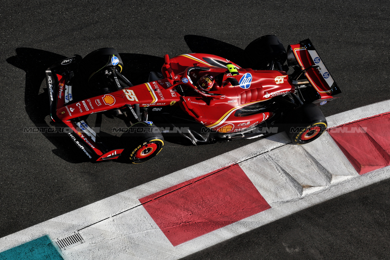 GP ABU DHABI, Carlos Sainz Jr (ESP) Ferrari SF-24.

07.12.2024. Formula 1 World Championship, Rd 24, Abu Dhabi Grand Prix, Yas Marina Circuit, Abu Dhabi, Qualifiche Day.

- www.xpbimages.com, EMail: requests@xpbimages.com © Copyright: Moy / XPB Images