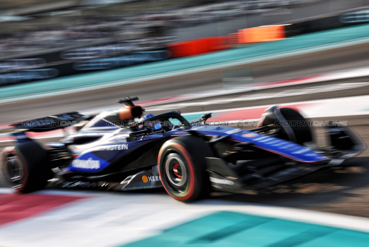 GP ABU DHABI, Alexander Albon (THA) Williams Racing FW46.

07.12.2024. Formula 1 World Championship, Rd 24, Abu Dhabi Grand Prix, Yas Marina Circuit, Abu Dhabi, Qualifiche Day.

- www.xpbimages.com, EMail: requests@xpbimages.com © Copyright: Batchelor / XPB Images