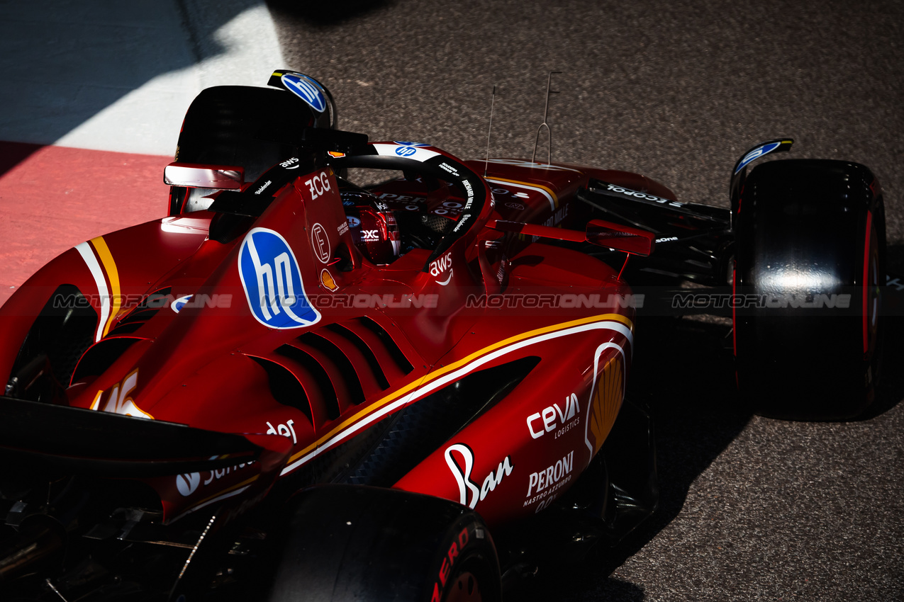 GP ABU DHABI, Charles Leclerc (MON) Ferrari SF-24.

07.12.2024. Formula 1 World Championship, Rd 24, Abu Dhabi Grand Prix, Yas Marina Circuit, Abu Dhabi, Qualifiche Day.

- www.xpbimages.com, EMail: requests@xpbimages.com © Copyright: Bearne / XPB Images