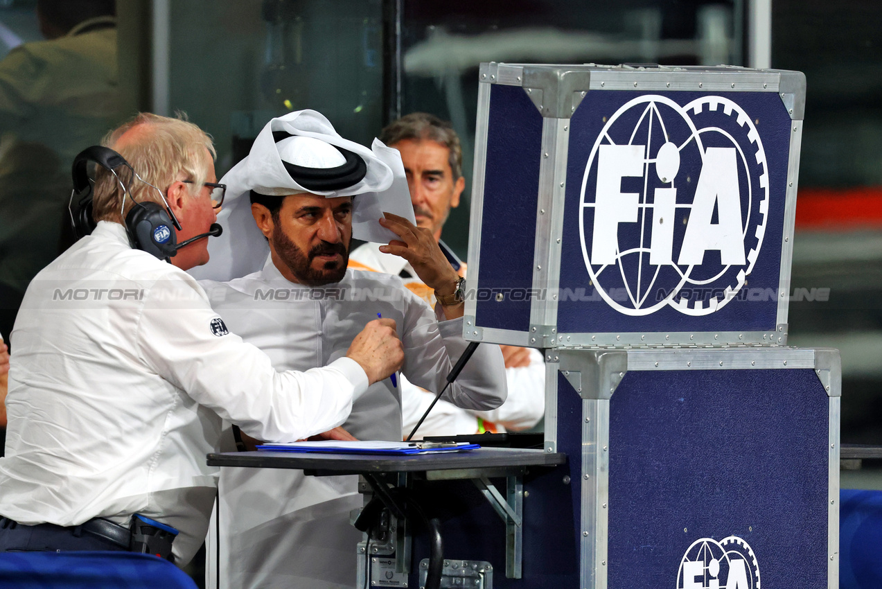 GP ABU DHABI, (L to R): Jo Bauer (GER) FIA Delegate with Mohammed Bin Sulayem (UAE) FIA President.

07.12.2024. Formula 1 World Championship, Rd 24, Abu Dhabi Grand Prix, Yas Marina Circuit, Abu Dhabi, Qualifiche Day.

- www.xpbimages.com, EMail: requests@xpbimages.com © Copyright: Batchelor / XPB Images