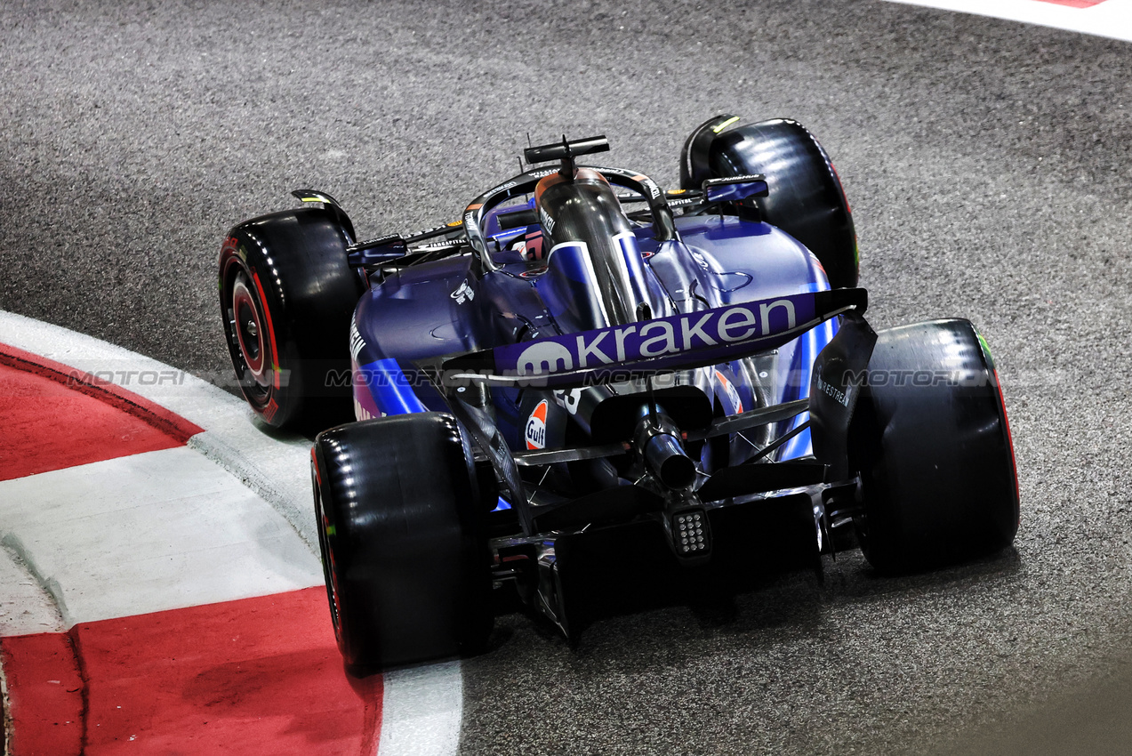 GP ABU DHABI, Alexander Albon (THA) Williams Racing FW46.

07.12.2024. Formula 1 World Championship, Rd 24, Abu Dhabi Grand Prix, Yas Marina Circuit, Abu Dhabi, Qualifiche Day.

- www.xpbimages.com, EMail: requests@xpbimages.com © Copyright: Bearne / XPB Images