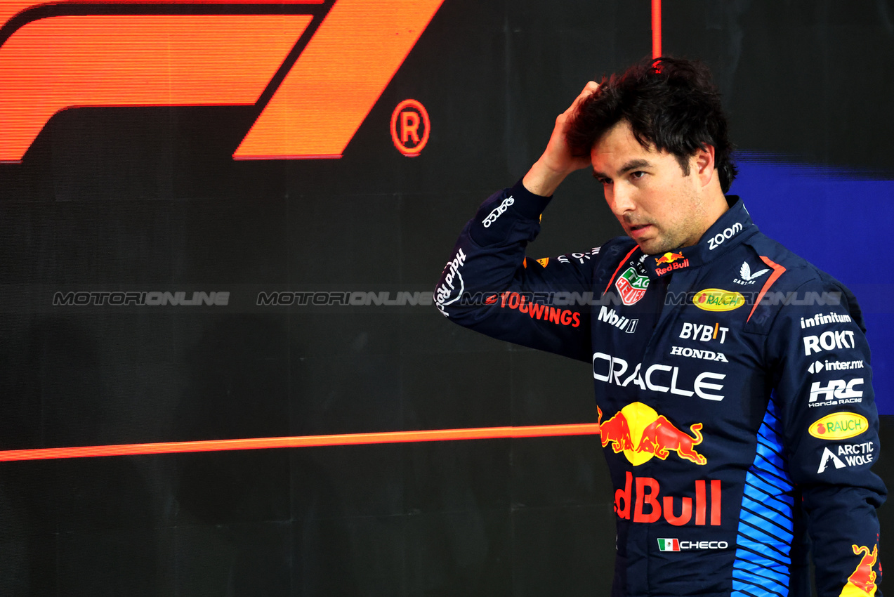 GP ABU DHABI, Sergio Perez (MEX) Red Bull Racing in qualifying parc ferme.

07.12.2024. Formula 1 World Championship, Rd 24, Abu Dhabi Grand Prix, Yas Marina Circuit, Abu Dhabi, Qualifiche Day.

- www.xpbimages.com, EMail: requests@xpbimages.com © Copyright: Batchelor / XPB Images