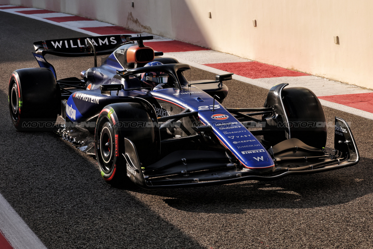 GP ABU DHABI, Alexander Albon (THA) Williams Racing FW46.

07.12.2024. Formula 1 World Championship, Rd 24, Abu Dhabi Grand Prix, Yas Marina Circuit, Abu Dhabi, Qualifiche Day.

- www.xpbimages.com, EMail: requests@xpbimages.com © Copyright: Bearne / XPB Images