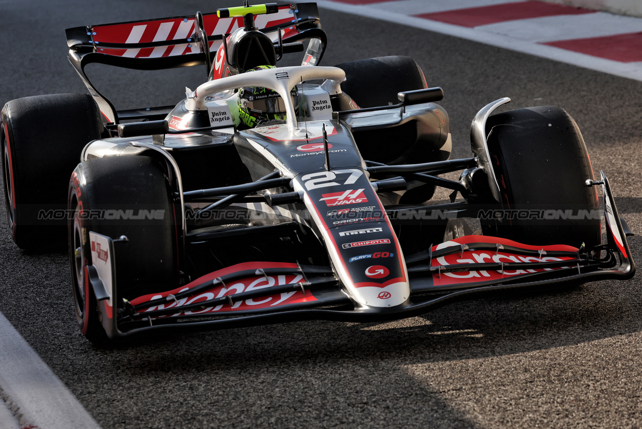 GP ABU DHABI, Nico Hulkenberg (GER) Haas VF-24.

07.12.2024. Formula 1 World Championship, Rd 24, Abu Dhabi Grand Prix, Yas Marina Circuit, Abu Dhabi, Qualifiche Day.

- www.xpbimages.com, EMail: requests@xpbimages.com © Copyright: Bearne / XPB Images