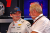 GP ABU DHABI, (L to R): Max Verstappen (NLD) Red Bull Racing with Dr Helmut Marko (AUT) Red Bull Motorsport Consultant.

07.12.2024. Formula 1 World Championship, Rd 24, Abu Dhabi Grand Prix, Yas Marina Circuit, Abu Dhabi, Qualifiche Day.

- www.xpbimages.com, EMail: requests@xpbimages.com © Copyright: Batchelor / XPB Images