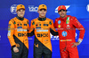 GP ABU DHABI, Qualifiche top three in parc ferme (L to R): Oscar Piastri (AUS) McLaren, second; Lando Norris (GBR) McLaren, pole position; Carlos Sainz Jr (ESP) Ferrari, third.

07.12.2024. Formula 1 World Championship, Rd 24, Abu Dhabi Grand Prix, Yas Marina Circuit, Abu Dhabi, Qualifiche Day.

- www.xpbimages.com, EMail: requests@xpbimages.com © Copyright: Batchelor / XPB Images