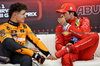 GP ABU DHABI, (L to R): Lando Norris (GBR) McLaren e Carlos Sainz Jr (ESP) Ferrari in the post qualifying FIA Press Conference.

07.12.2024. Formula 1 World Championship, Rd 24, Abu Dhabi Grand Prix, Yas Marina Circuit, Abu Dhabi, Qualifiche Day.

- www.xpbimages.com, EMail: requests@xpbimages.com © Copyright: Bearne / XPB Images