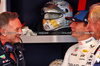 GP ABU DHABI, (L to R): Christian Horner (GBR) Red Bull Racing Team Principal with Max Verstappen (NLD) Red Bull Racing e Dr Helmut Marko (AUT) Red Bull Motorsport Consultant.

07.12.2024. Formula 1 World Championship, Rd 24, Abu Dhabi Grand Prix, Yas Marina Circuit, Abu Dhabi, Qualifiche Day.

- www.xpbimages.com, EMail: requests@xpbimages.com © Copyright: Batchelor / XPB Images