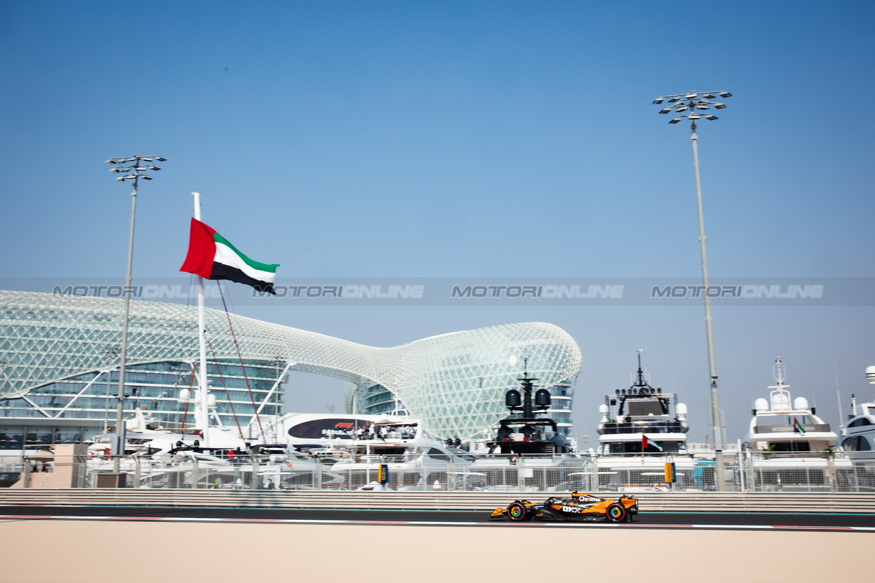 GP ABU DHABI, Lewis Hamilton (GBR) Mercedes AMG F1 W15.

06.12.2024. Formula 1 World Championship, Rd 24, Abu Dhabi Grand Prix, Yas Marina Circuit, Abu Dhabi, Practice Day.

- www.xpbimages.com, EMail: requests@xpbimages.com © Copyright: Bearne / XPB Images
