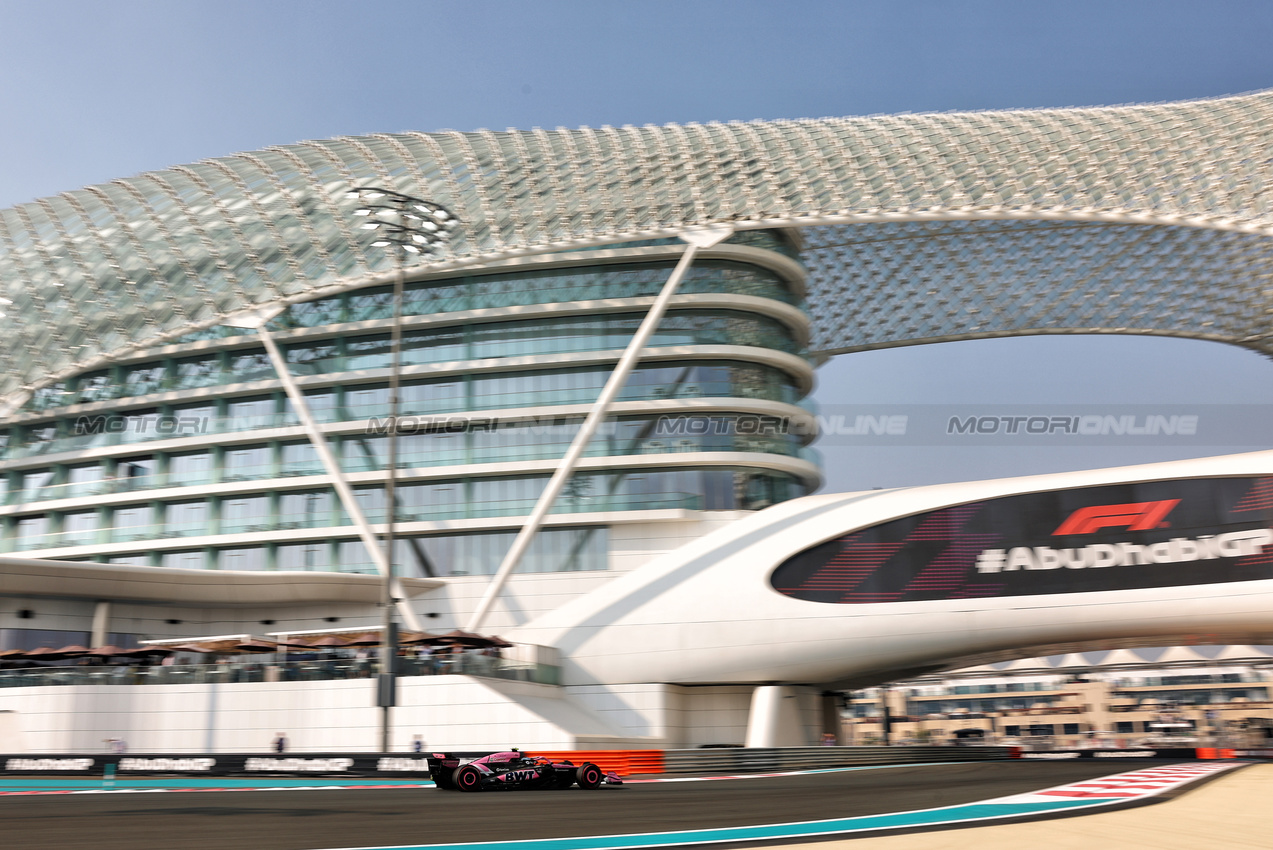 GP ABU DHABI, Pierre Gasly (FRA) Alpine F1 Team A524.

06.12.2024. Formula 1 World Championship, Rd 24, Abu Dhabi Grand Prix, Yas Marina Circuit, Abu Dhabi, Practice Day.

 - www.xpbimages.com, EMail: requests@xpbimages.com © Copyright: Coates / XPB Images