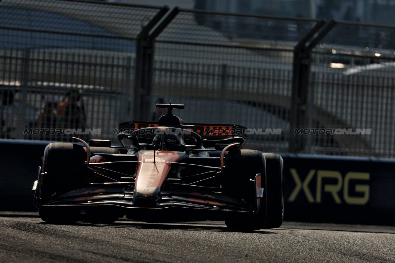 GP ABU DHABI, Ryo Hirakawa (JPN) McLaren MCL38 Reserve Driver.

06.12.2024. Formula 1 World Championship, Rd 24, Abu Dhabi Grand Prix, Yas Marina Circuit, Abu Dhabi, Practice Day.

 - www.xpbimages.com, EMail: requests@xpbimages.com © Copyright: Coates / XPB Images