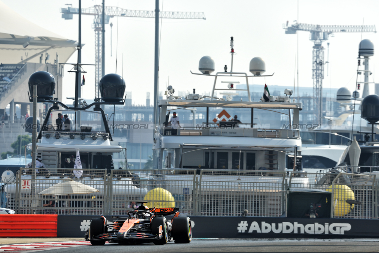 GP ABU DHABI, Ryo Hirakawa (JPN) McLaren MCL38 Reserve Driver.

06.12.2024. Formula 1 World Championship, Rd 24, Abu Dhabi Grand Prix, Yas Marina Circuit, Abu Dhabi, Practice Day.

 - www.xpbimages.com, EMail: requests@xpbimages.com © Copyright: Coates / XPB Images