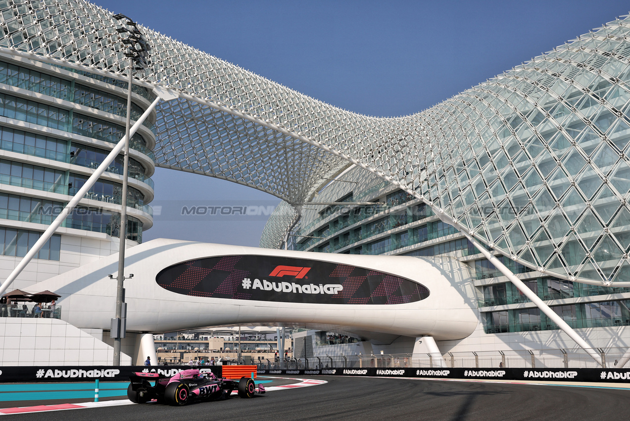 GP ABU DHABI, Jack Doohan (AUS) Alpine F1 Team A524.

06.12.2024. Formula 1 World Championship, Rd 24, Abu Dhabi Grand Prix, Yas Marina Circuit, Abu Dhabi, Practice Day.

- www.xpbimages.com, EMail: requests@xpbimages.com © Copyright: Moy / XPB Images