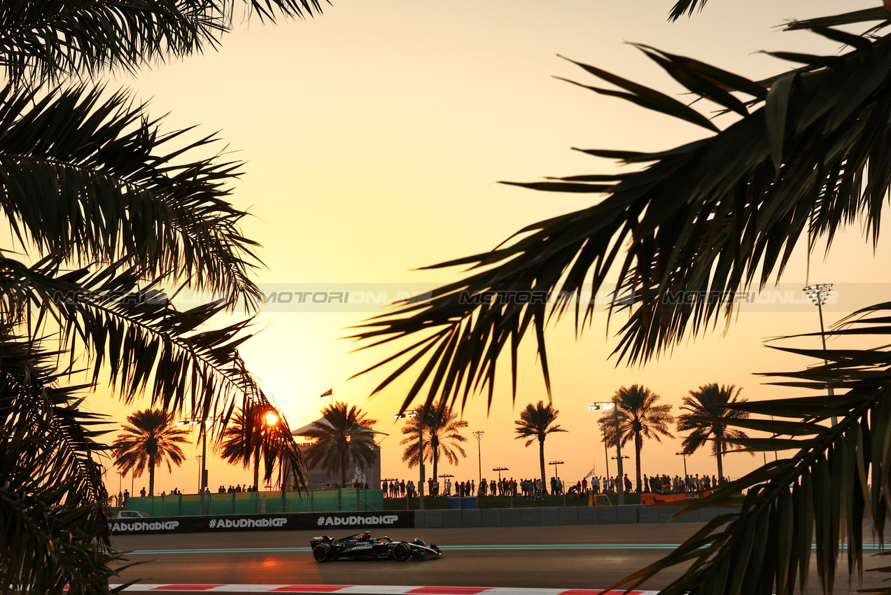 GP ABU DHABI, Lewis Hamilton (GBR) Mercedes AMG F1 W15.

06.12.2024. Formula 1 World Championship, Rd 24, Abu Dhabi Grand Prix, Yas Marina Circuit, Abu Dhabi, Practice Day.

- www.xpbimages.com, EMail: requests@xpbimages.com © Copyright: Charniaux / XPB Images