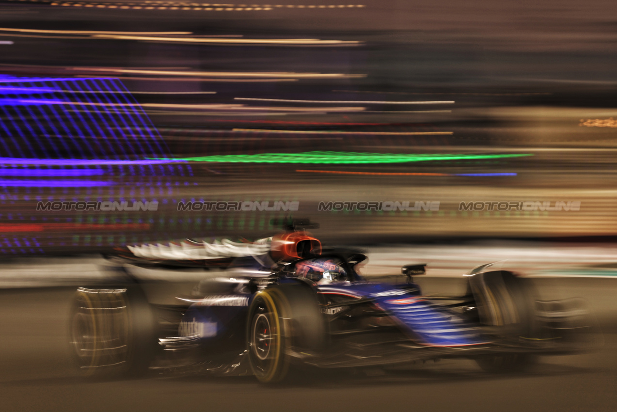 GP ABU DHABI, Alexander Albon (THA) Williams Racing FW46.

06.12.2024. Formula 1 World Championship, Rd 24, Abu Dhabi Grand Prix, Yas Marina Circuit, Abu Dhabi, Practice Day.

- www.xpbimages.com, EMail: requests@xpbimages.com © Copyright: Bearne / XPB Images