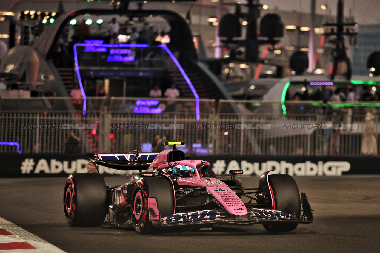 GP ABU DHABI, Pierre Gasly (FRA) Alpine F1 Team A524.

06.12.2024. Formula 1 World Championship, Rd 24, Abu Dhabi Grand Prix, Yas Marina Circuit, Abu Dhabi, Practice Day.

- www.xpbimages.com, EMail: requests@xpbimages.com © Copyright: Bearne / XPB Images