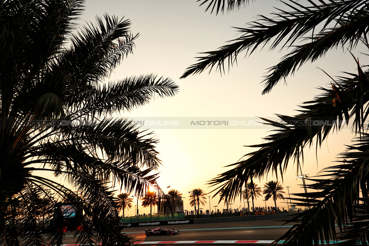 GP ABU DHABI, Pierre Gasly (FRA) Alpine F1 Team A524.

06.12.2024. Formula 1 World Championship, Rd 24, Abu Dhabi Grand Prix, Yas Marina Circuit, Abu Dhabi, Practice Day.

- www.xpbimages.com, EMail: requests@xpbimages.com © Copyright: Charniaux / XPB Images
