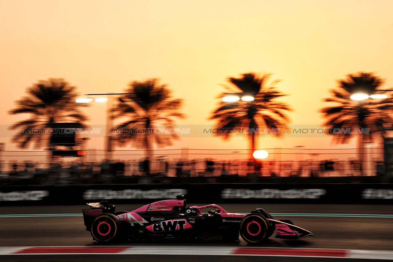 GP ABU DHABI, Jack Doohan (AUS) Alpine F1 Team A524.

06.12.2024. Formula 1 World Championship, Rd 24, Abu Dhabi Grand Prix, Yas Marina Circuit, Abu Dhabi, Practice Day.

- www.xpbimages.com, EMail: requests@xpbimages.com © Copyright: Charniaux / XPB Images