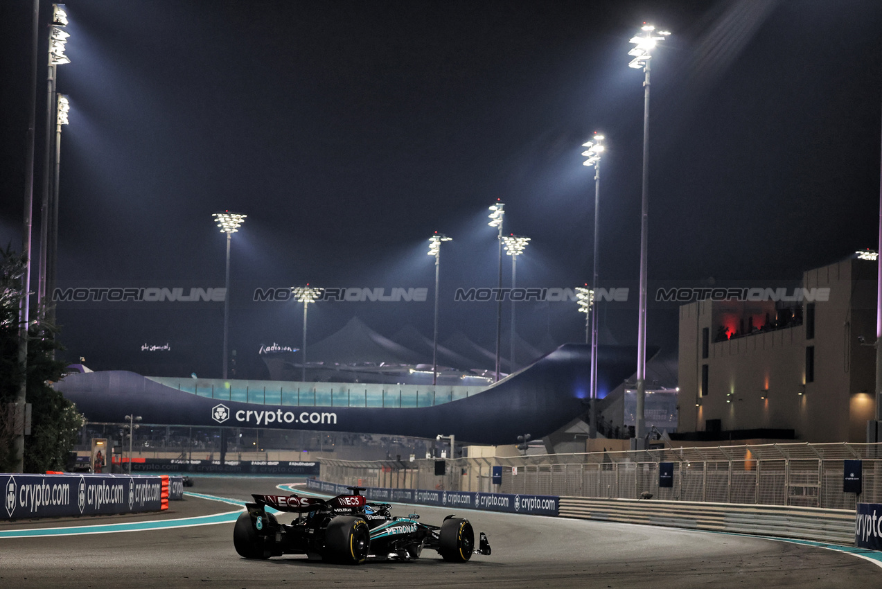 GP ABU DHABI, George Russell (GBR) Mercedes AMG F1 W15.

06.12.2024. Formula 1 World Championship, Rd 24, Abu Dhabi Grand Prix, Yas Marina Circuit, Abu Dhabi, Practice Day.

- www.xpbimages.com, EMail: requests@xpbimages.com © Copyright: Bearne / XPB Images