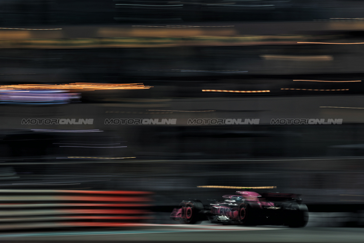 GP ABU DHABI, Pierre Gasly (FRA) Alpine F1 Team A524.

06.12.2024. Formula 1 World Championship, Rd 24, Abu Dhabi Grand Prix, Yas Marina Circuit, Abu Dhabi, Practice Day.

- www.xpbimages.com, EMail: requests@xpbimages.com © Copyright: Moy / XPB Images