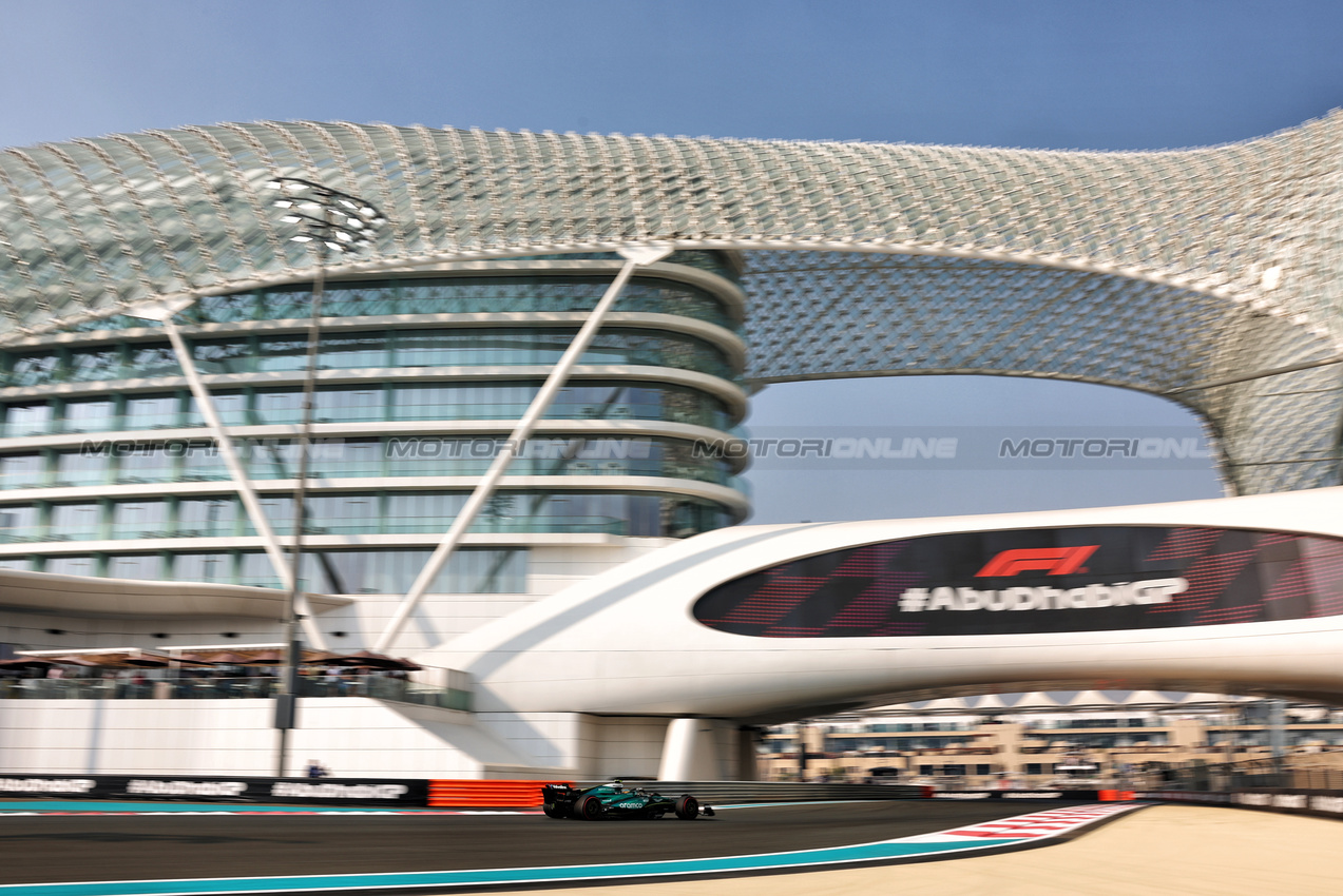 GP ABU DHABI, Fernando Alonso (ESP) Aston Martin F1 Team AMR24.

06.12.2024. Formula 1 World Championship, Rd 24, Abu Dhabi Grand Prix, Yas Marina Circuit, Abu Dhabi, Practice Day.

 - www.xpbimages.com, EMail: requests@xpbimages.com © Copyright: Coates / XPB Images