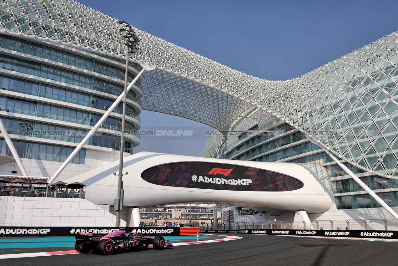 GP ABU DHABI, Pierre Gasly (FRA) Alpine F1 Team A524.

06.12.2024. Formula 1 World Championship, Rd 24, Abu Dhabi Grand Prix, Yas Marina Circuit, Abu Dhabi, Practice Day.

- www.xpbimages.com, EMail: requests@xpbimages.com © Copyright: Moy / XPB Images