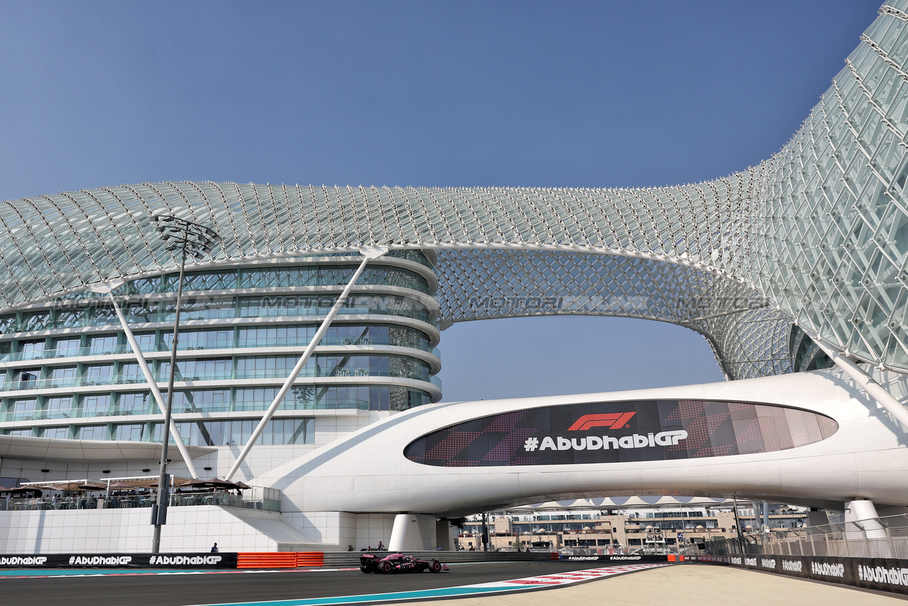 GP ABU DHABI, Jack Doohan (AUS) Alpine F1 Team A524.

06.12.2024. Formula 1 World Championship, Rd 24, Abu Dhabi Grand Prix, Yas Marina Circuit, Abu Dhabi, Practice Day.

- www.xpbimages.com, EMail: requests@xpbimages.com © Copyright: Moy / XPB Images