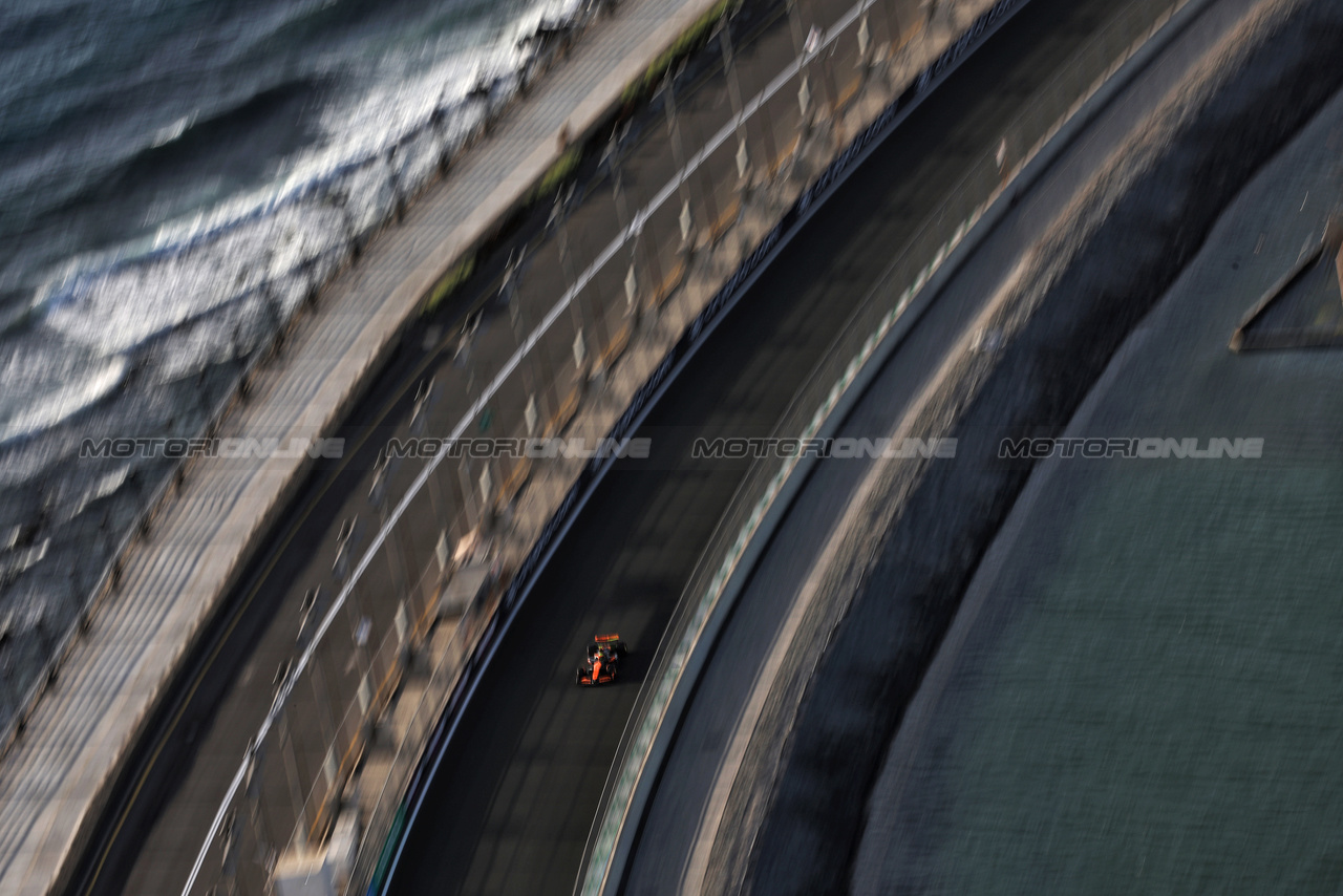 GP ARABIA SAUDITA, Lando Norris (GBR) McLaren MCL38.

07.03.2024. Formula 1 World Championship, Rd 2, Saudi Arabian Grand Prix, Jeddah, Saudi Arabia, Practice Day.

- www.xpbimages.com, EMail: requests@xpbimages.com © Copyright: Moy / XPB Images