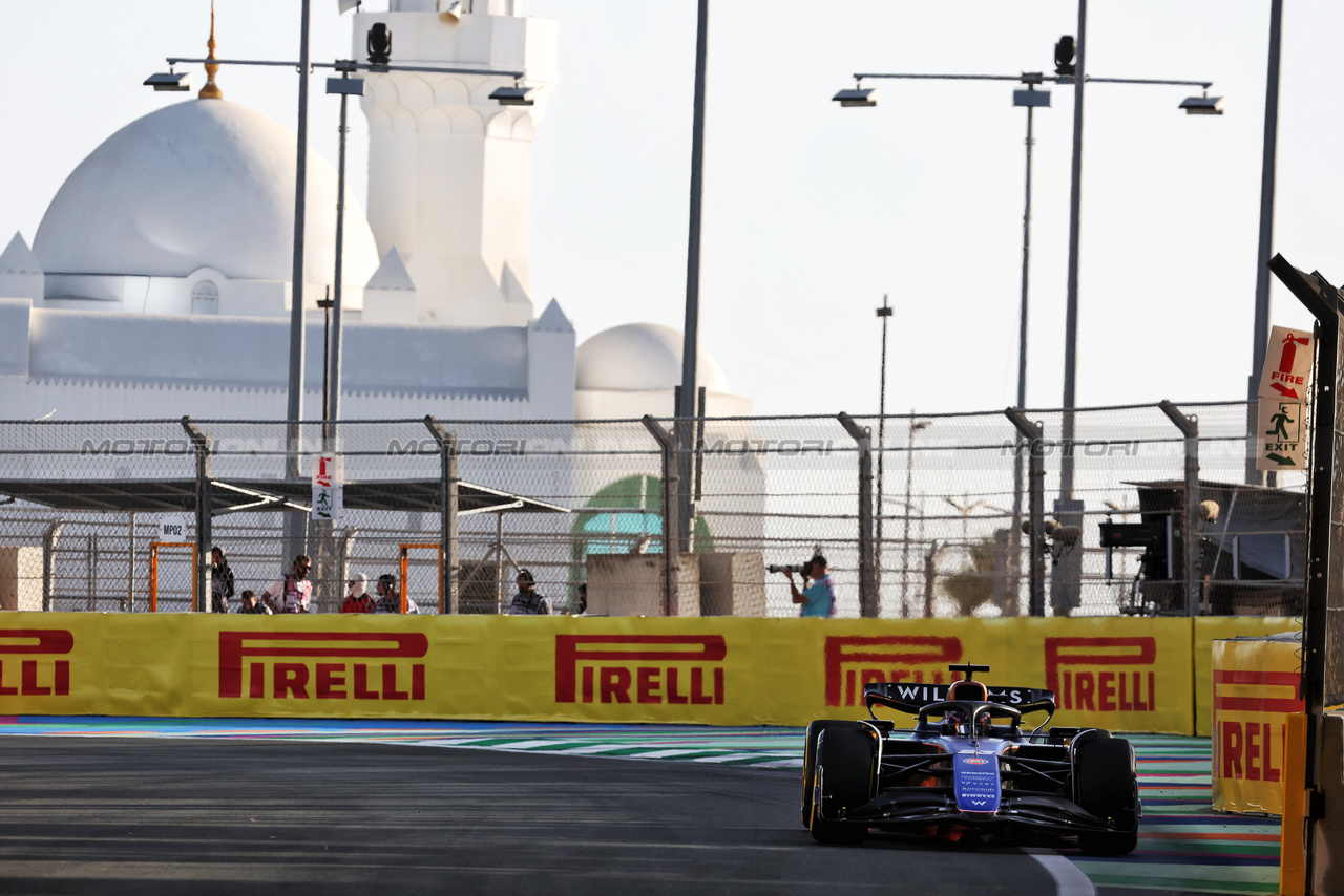 GP ARABIA SAUDITA, Alexander Albon (THA) Williams Racing FW46.

07.03.2024. Formula 1 World Championship, Rd 2, Saudi Arabian Grand Prix, Jeddah, Saudi Arabia, Practice Day.

- www.xpbimages.com, EMail: requests@xpbimages.com © Copyright: Bearne / XPB Images