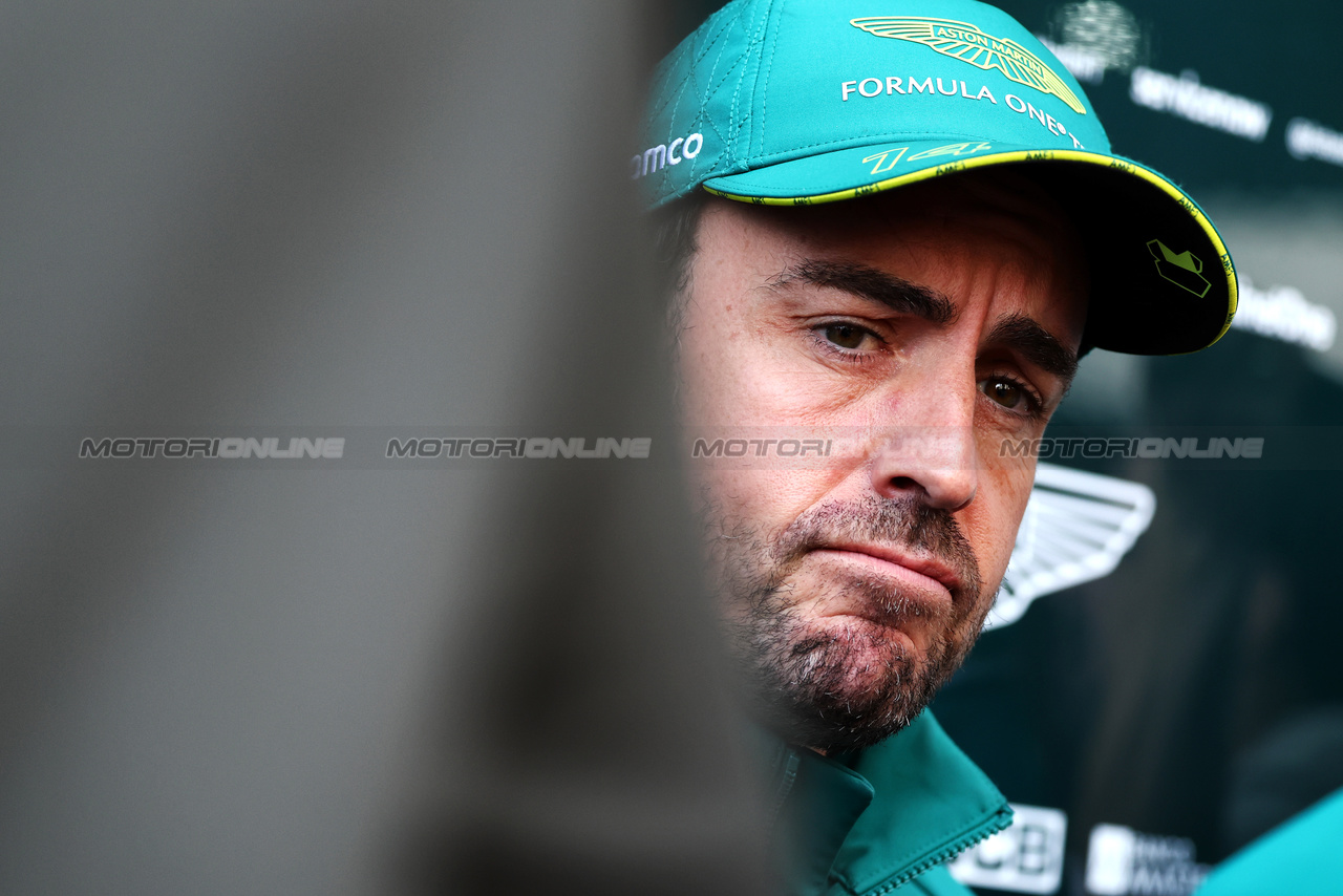 GP ARABIA SAUDITA, Fernando Alonso (ESP) Aston Martin F1 Team.

06.03.2024. Formula 1 World Championship, Rd 2, Saudi Arabian Grand Prix, Jeddah, Saudi Arabia, Preparation Day.

- www.xpbimages.com, EMail: requests@xpbimages.com © Copyright: Moy / XPB Images