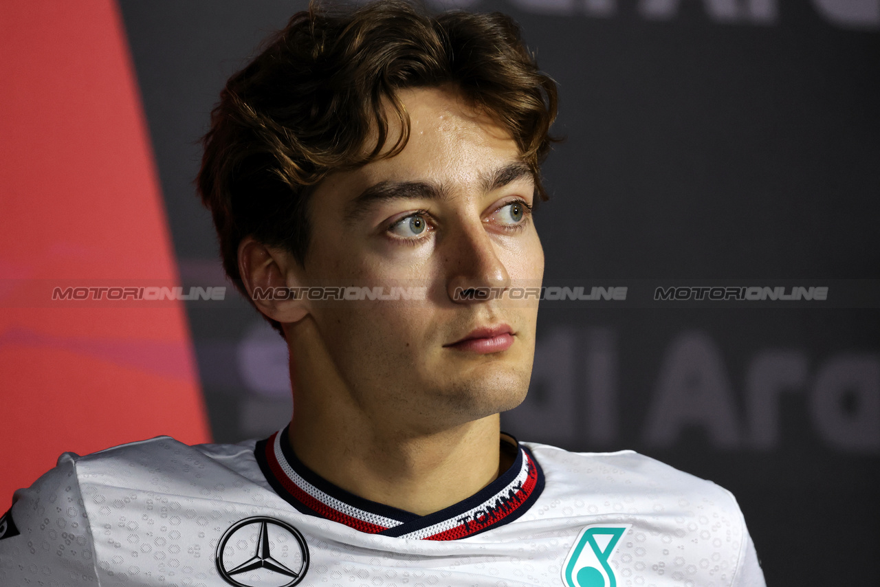 GP ARABIA SAUDITA, George Russell (GBR) Mercedes AMG F1 in the FIA Press Conference.

06.03.2024. Formula 1 World Championship, Rd 2, Saudi Arabian Grand Prix, Jeddah, Saudi Arabia, Preparation Day.

- www.xpbimages.com, EMail: requests@xpbimages.com © Copyright: Bearne / XPB Images