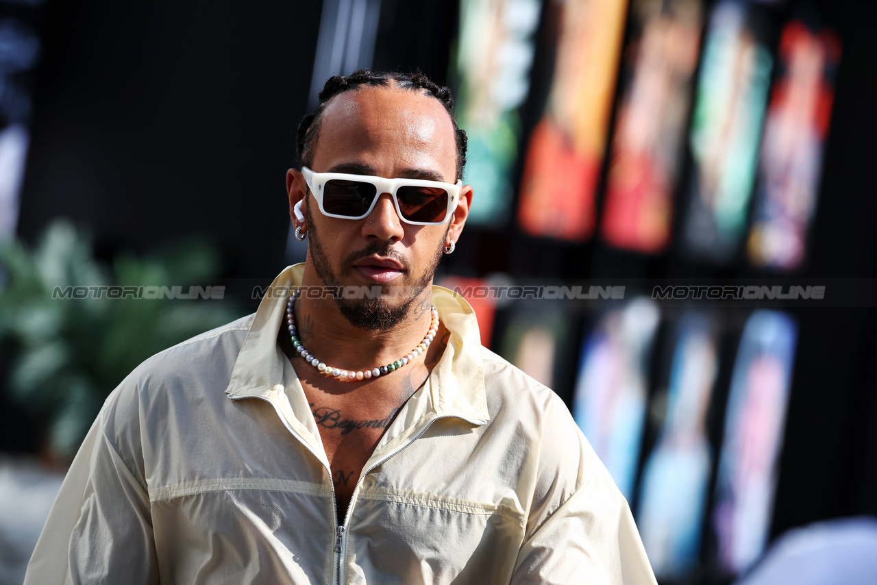 GP ARABIA SAUDITA, Lewis Hamilton (GBR) Mercedes AMG F1.

06.03.2024. Formula 1 World Championship, Rd 2, Saudi Arabian Grand Prix, Jeddah, Saudi Arabia, Preparation Day.

- www.xpbimages.com, EMail: requests@xpbimages.com © Copyright: Moy / XPB Images