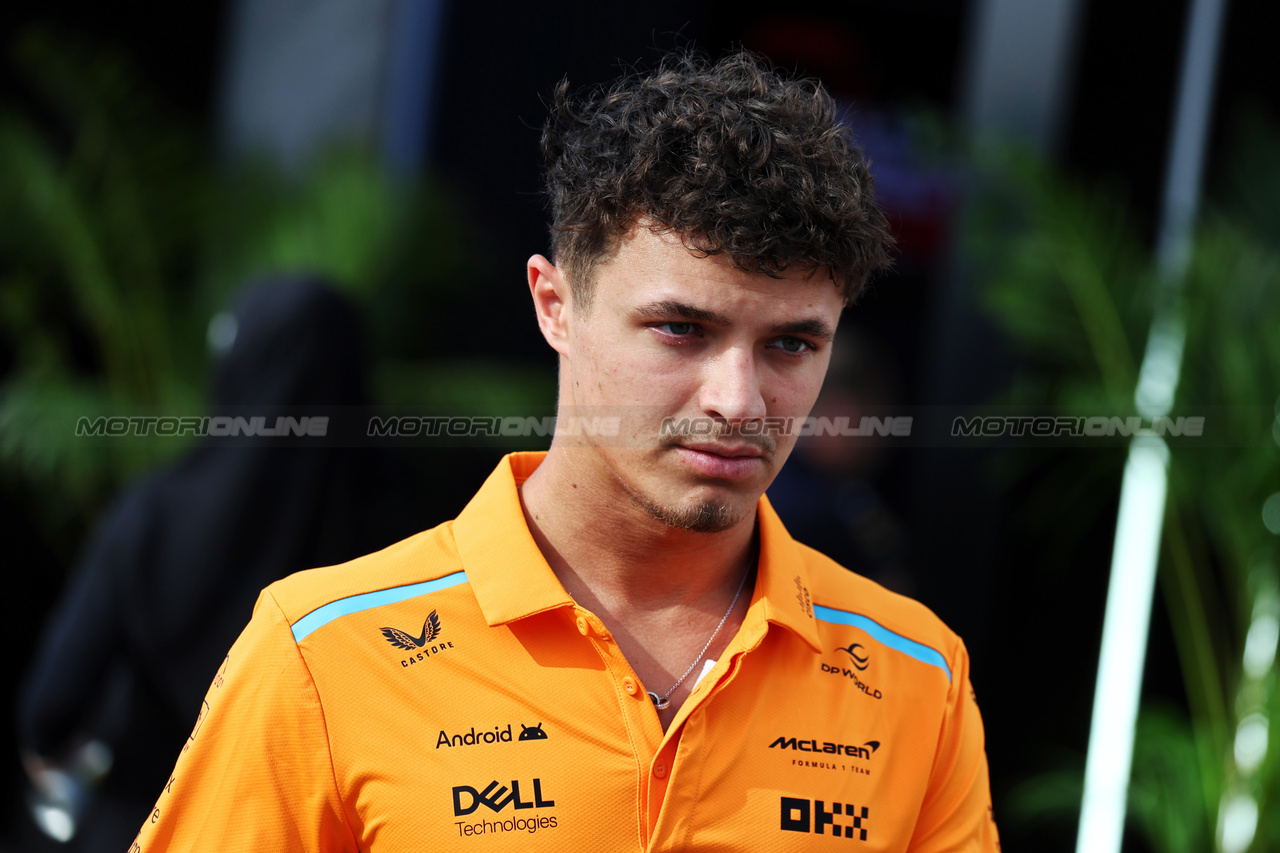 GP ARABIA SAUDITA, Lando Norris (GBR) McLaren.

06.03.2024. Formula 1 World Championship, Rd 2, Saudi Arabian Grand Prix, Jeddah, Saudi Arabia, Preparation Day.

- www.xpbimages.com, EMail: requests@xpbimages.com © Copyright: Moy / XPB Images