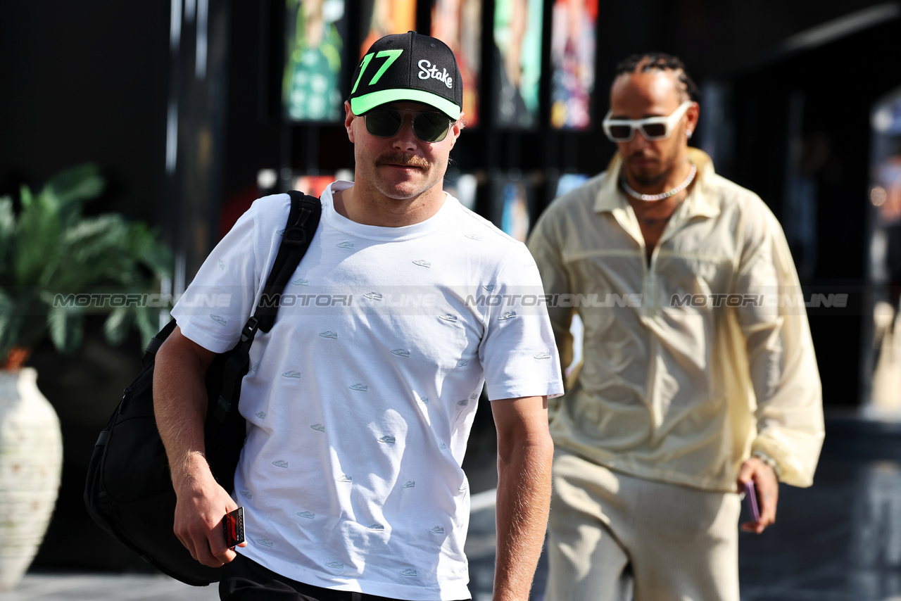 GP ARABIA SAUDITA, Valtteri Bottas (FIN) Sauber.

06.03.2024. Formula 1 World Championship, Rd 2, Saudi Arabian Grand Prix, Jeddah, Saudi Arabia, Preparation Day.

- www.xpbimages.com, EMail: requests@xpbimages.com © Copyright: Moy / XPB Images