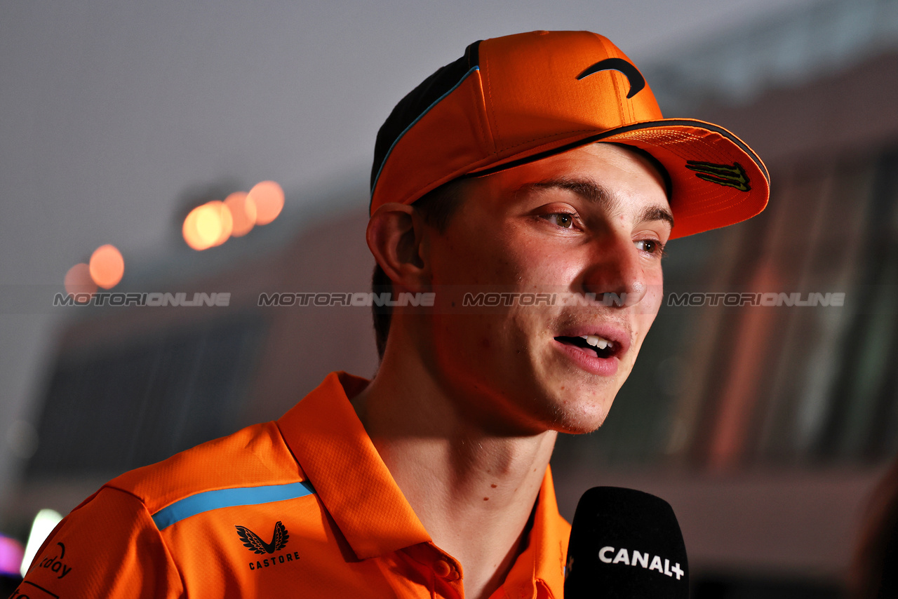 GP ARABIA SAUDITA, Oscar Piastri (AUS) McLaren.

06.03.2024. Formula 1 World Championship, Rd 2, Saudi Arabian Grand Prix, Jeddah, Saudi Arabia, Preparation Day.

- www.xpbimages.com, EMail: requests@xpbimages.com © Copyright: Moy / XPB Images